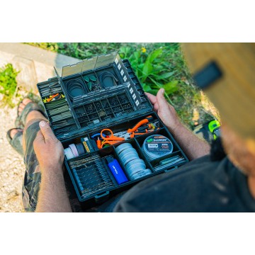 FOX medium tackle box Fox articoli per la pesca