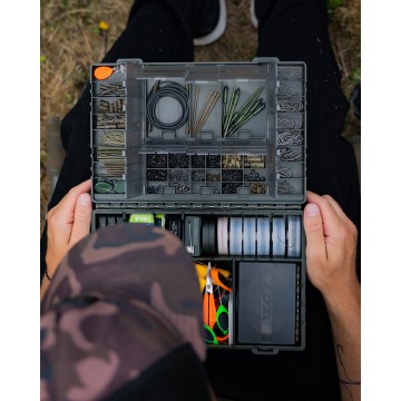 FOX “loaded” medium tackle box Fox articoli per la pesca