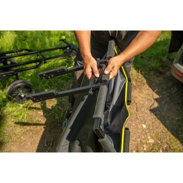 MATRIX 4 wheel trasnsporter front bag Matrix articoli da pesca in mare