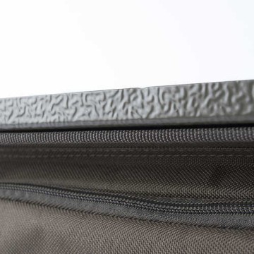 AVID CARP bivvy organiser Avid Carp