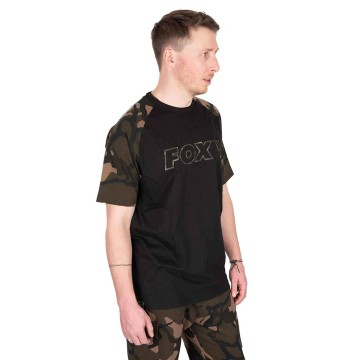 Fox Black/Camo Outline T-Shirt Fox articoli per la pesca