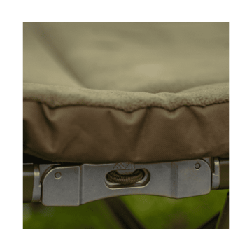Benchmark Ultra Standard Bed Avid Carp Avid Carp