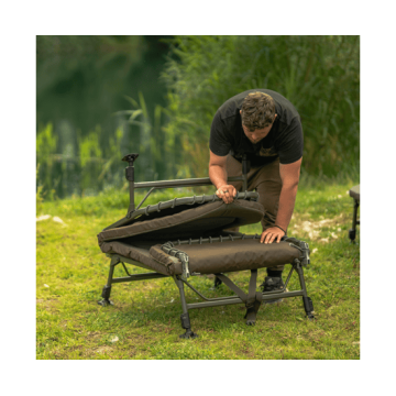 Benchmark Ultra Standard Bed Avid Carp Avid Carp